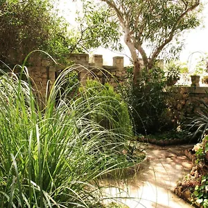 Torre Rocciola Bed & Breakfast